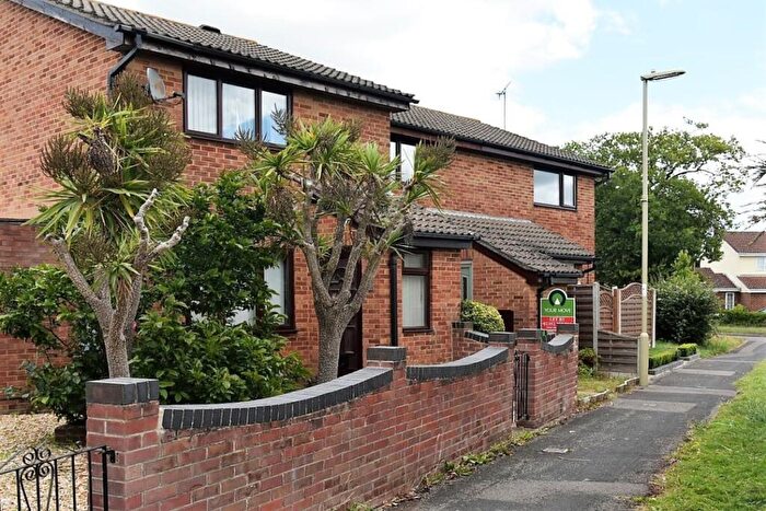 2 Bedroom House To Rent In Blackthorn Walk, Waterlooville, Hampshire, PO7