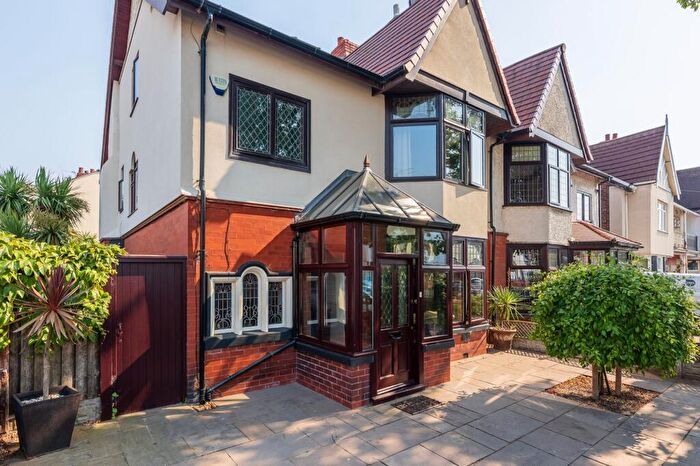 5 Bedroom Semi-Detached House For Sale In Oxford Drive, Waterloo, L22