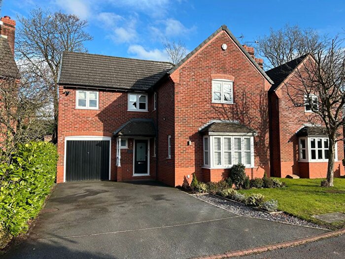 4 Bedroom Detached House For Sale In Astley Hall Drive, Tyldesley, M29
