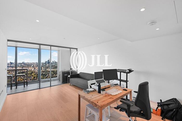 1 Bedroom Flat To Rent In Landmark Pinnacle, London, E14