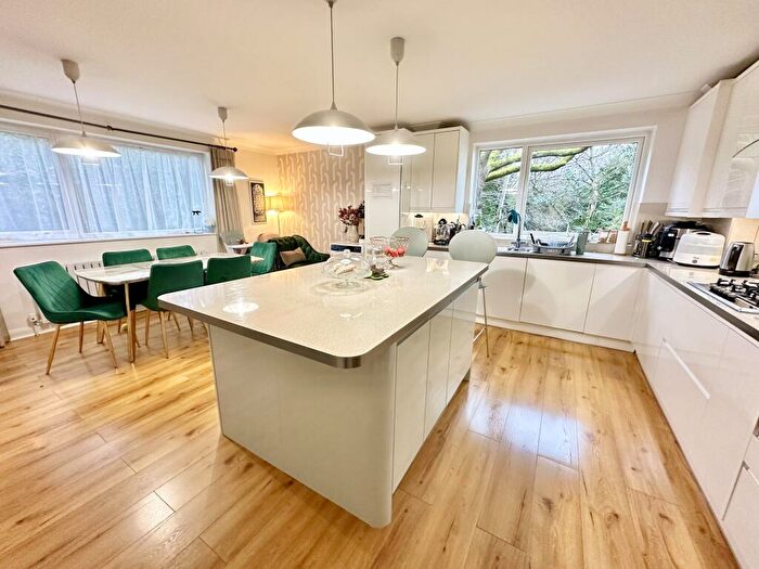 4 Bedroom Apartment For Sale In Dalebrook Court Ranmoor Sheffield, S10
