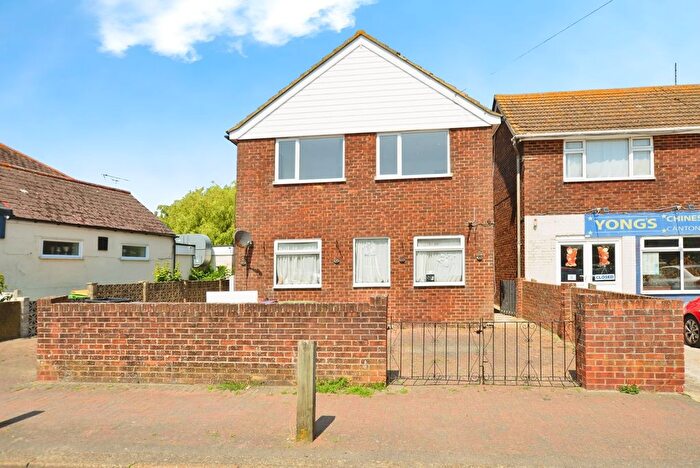 2 Bedroom Flat For Sale In Jefferstone Lane, St Mary's Bay, Kent, TN29