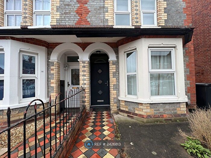 3 Bedroom Terraced House To Rent In Rowley Road, Reading, RG2