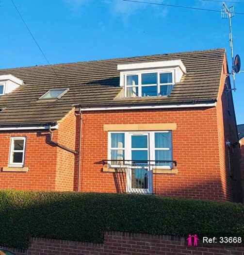 2 Bedroom Apartment For Sale In Vicarage Mews, Leeds, LS5