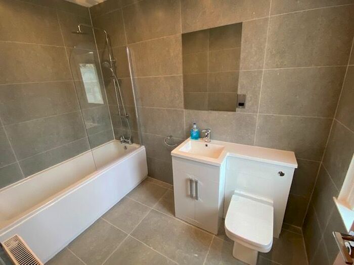 1 Bedroom Flat To Rent In Wesley Street, Ossett, Wakefield, WF5