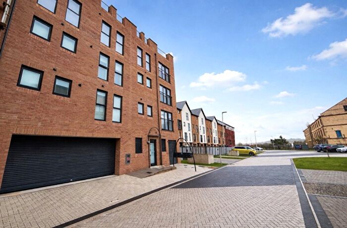 2 Bedroom Flat For Sale In Taw Wharf, Sticklepath, Barnstaple, Devon, EX31