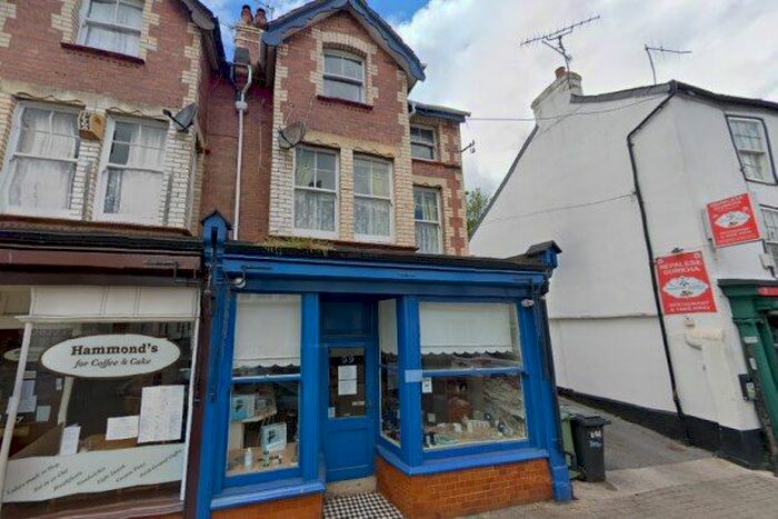 3 Bedroom Maisonette To Rent In Winner Street, Paignton, TQ3