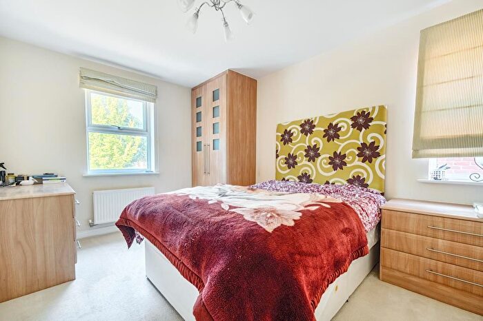 6 Bedroom Detached House For Sale In Wexham, Berkshire, SL3