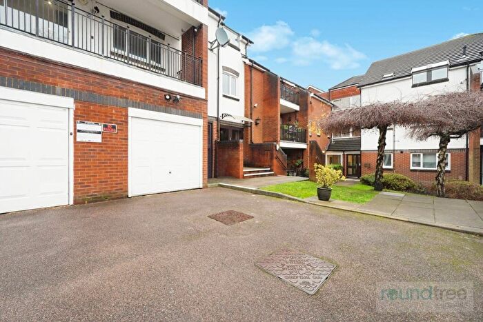 2 Bedroom Apartment For Sale In Normandy House, Regency Crescent, NW4