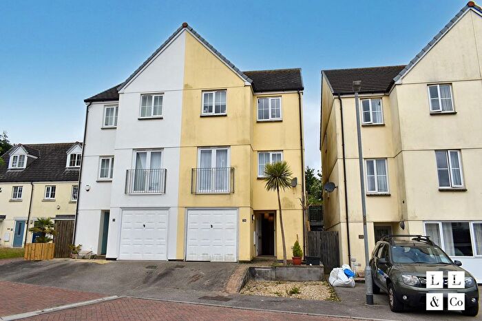 4 Bedroom Semi-detached House For Sale In Swans Reach, Falmouth, TR11