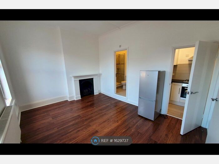 1 Bedroom Flat To Rent In Uxbridge Road, London, W12