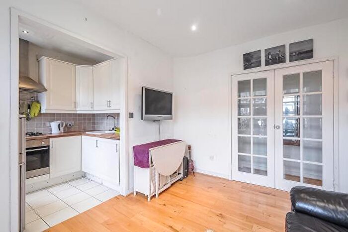 1 Bedroom Apartment To Rent In Holly Lodge Mansions, Oakeshott Avenue, N6