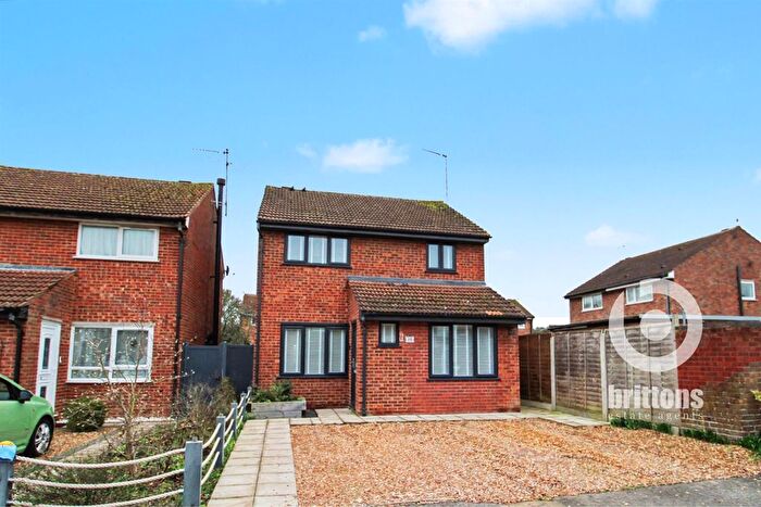 4 Bedroom Detached House For Sale In Pingles Road, North Wootton, King's Lynn, PE30