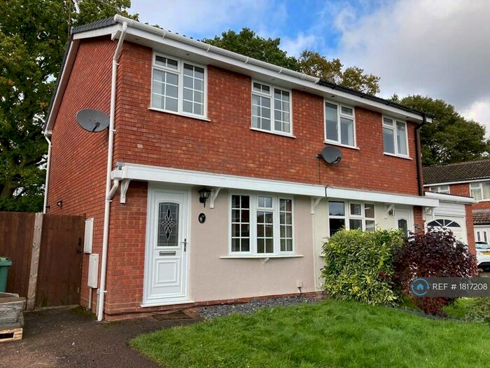 2 Bedroom Semi-Detached House To Rent In Neighbrook Close, Redditch, B97