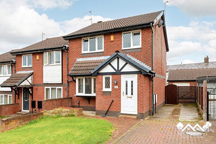 3 Bedroom Semi-detached House For Sale In Heys Court, Blackburn, BB2