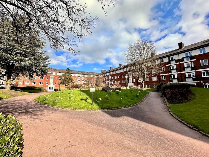 2 Bedroom Flat To Rent In Kielder Square, Eccles New Road, Salford, M5