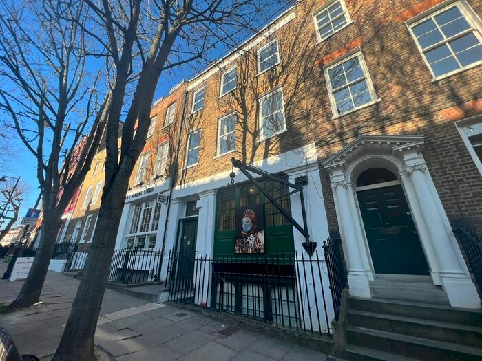 2 Bedroom Flat To Rent In Cross Street, London, N1