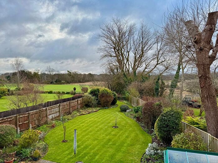 4 Bedroom Detached House For Sale In Wallingtons Road, Kintbury, Hungerford, RG17