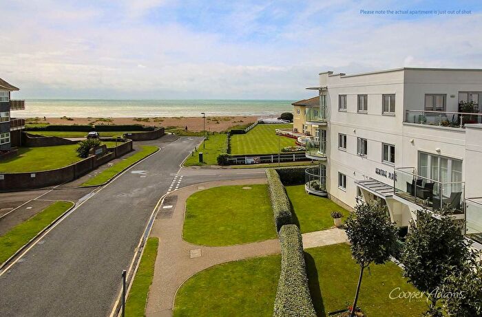 2 Bedroom Flat For Sale In Broadmark Lane, Rustington, BN16