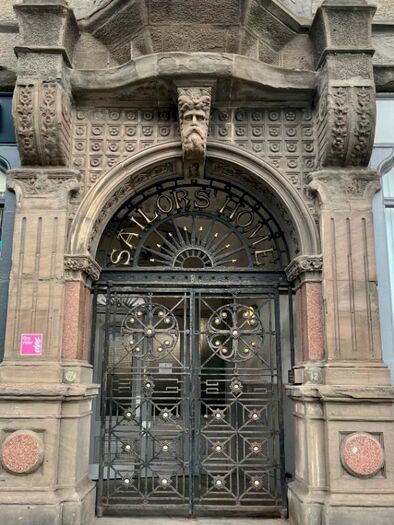 2 Bedroom Flat To Rent In Dock Street, City Centre, Dundee, DD1