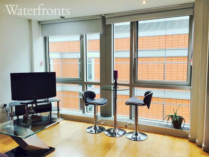 Studio To Rent In Fairmont Avenue, London, E14