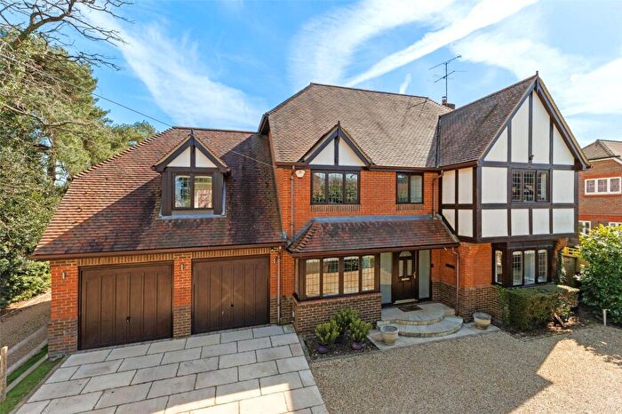 5 Bedroom Detached House To Rent In Chequers Lane, Eversley, Hook, RG27