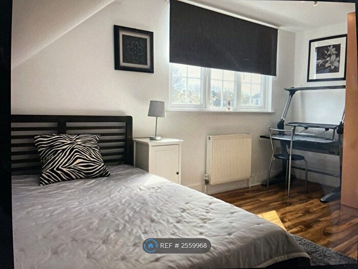 1 Bedroom Flat To Rent In Hampden Road, London, N10