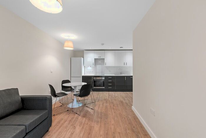 2 Bedroom Flat To Rent In Acorn Street, Sheffield, S3
