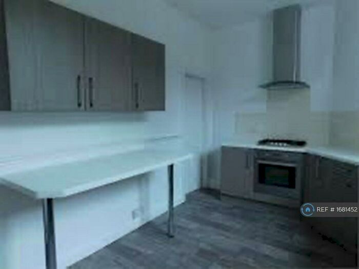 3 Bedroom Terraced House To Rent In Bury Street, Radcliffe, M26