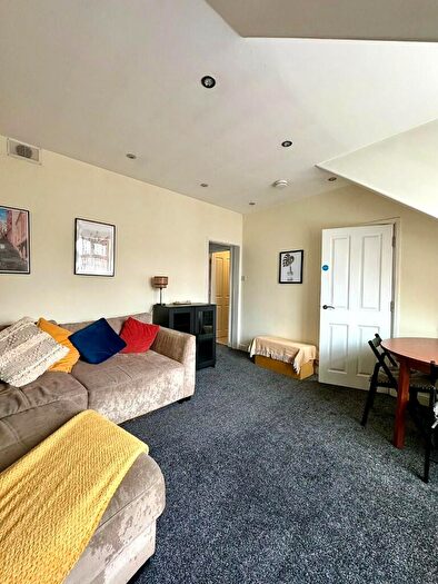 1 Bedroom Flat To Rent In Romilly Road, Cardiff(City), CF5