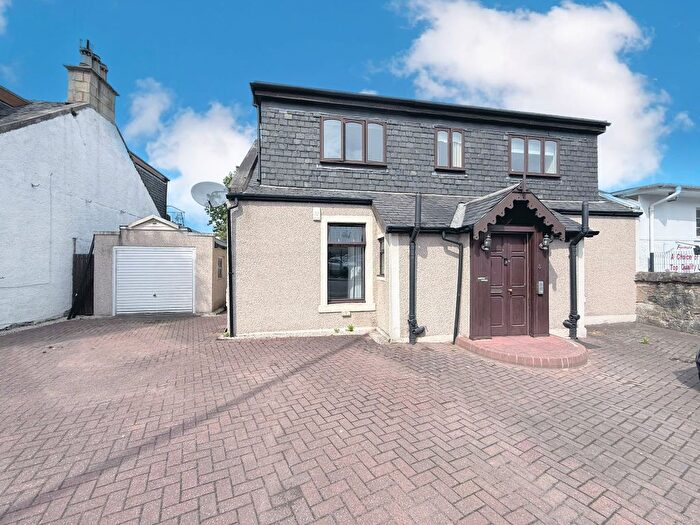 5 Bedroom Link Detached House For Sale In High Station Road, Falkirk, FK1