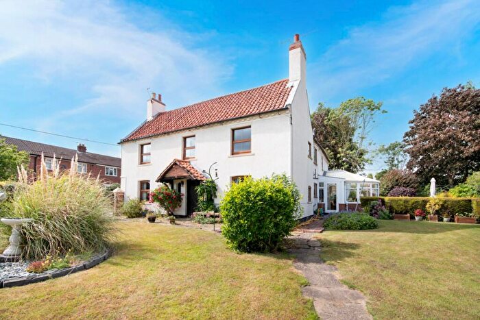 3 Bedroom Detached House For Sale In Broadings Lane, Laneham, DN22