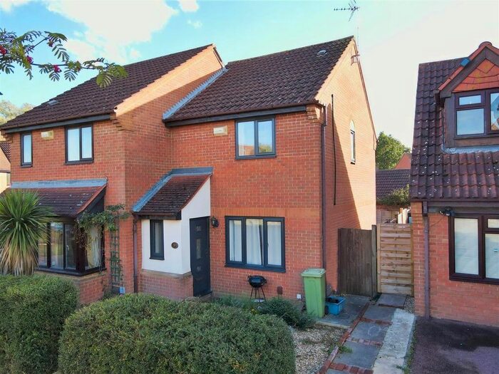 2 Bedroom Semi-Detached House To Rent In Chipping Vale, Emerson Valley, Milton Keynes, MK4