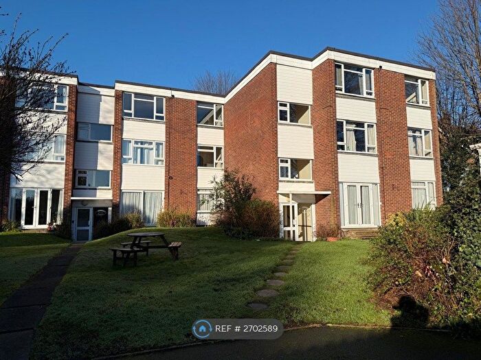 2 Bedroom Flat To Rent In Stratford Road, Watford, WD17