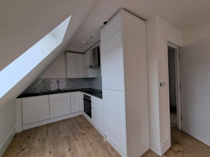 1 Bedroom Flat To Rent In High Road, Harrow, HA3