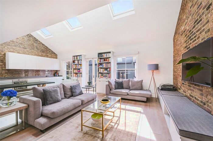 2 Bedroom Flat To Rent In Russell Gardens Mews, Holland Park, W14