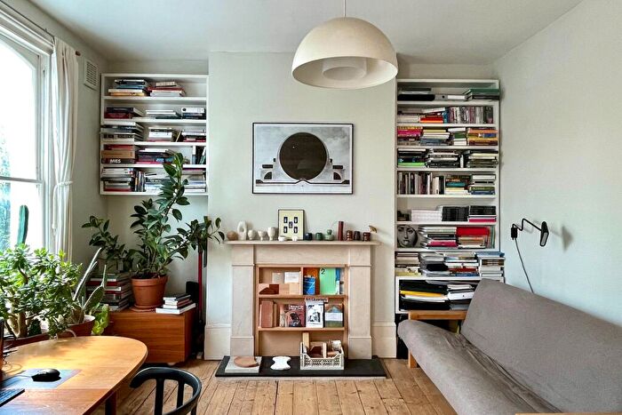 1 Bedroom Flat To Rent In Beresford Road, London, N5