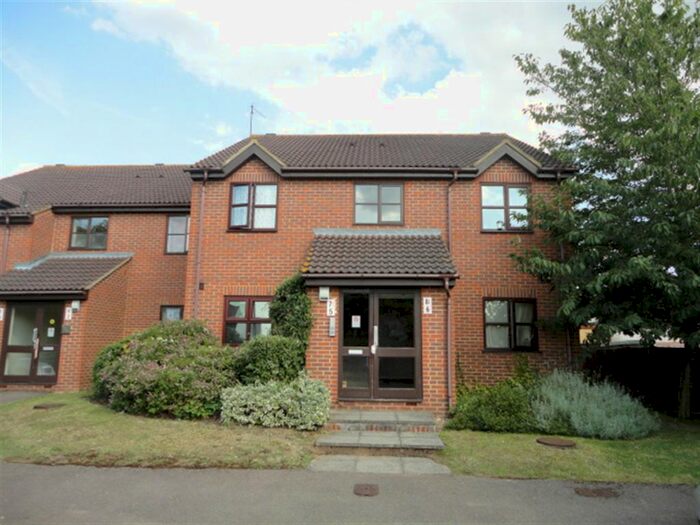 1 Bedroom Flat To Rent In Galloway Chase, Slough SL2
