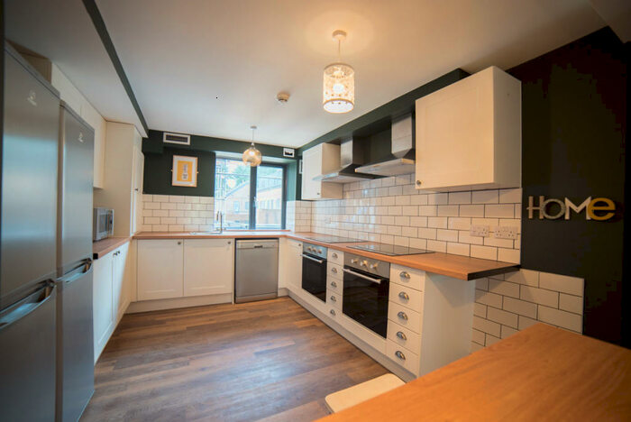 8 Bedroom Apartment To Rent In Apartment, Mary Morris House, Shire Oak Road, LS6