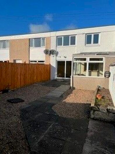 2 Bedroom Terraced House To Rent In Tay Court, Glenrothes, KY6