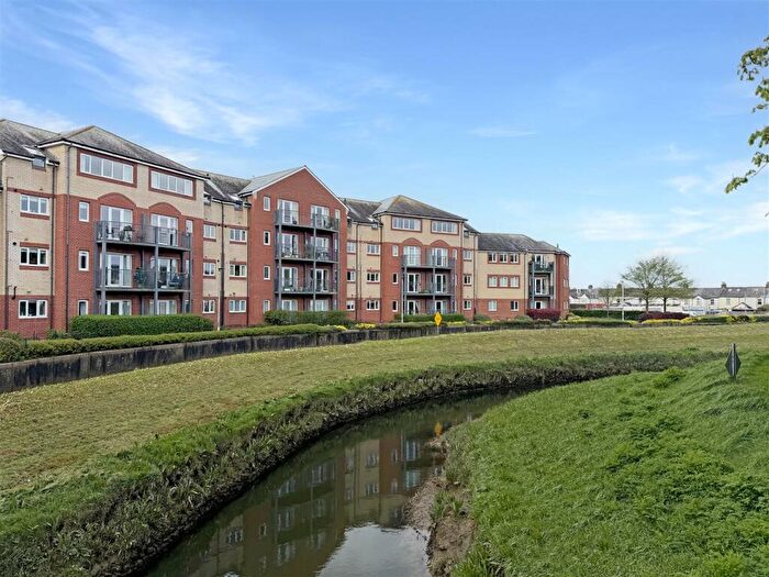2 Bedroom Apartment For Sale In Mills Way, Barnstaple, EX31