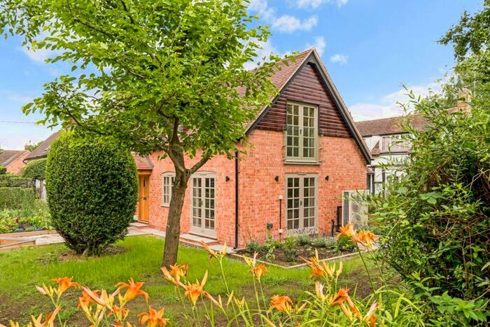 2 Bedroom Cottage To Rent In Box Bush Cottages Stratford-upon-Avon, CV37