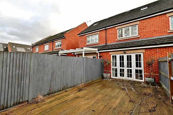 3 Bedroom Terraced House For Sale In Derisley Close, Byfleet, West Byfleet, Surrey, KT14
