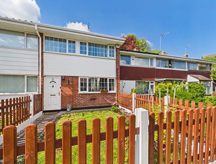 3 Bedroom Town House For Sale In The Beeches, Nottingham, NG3