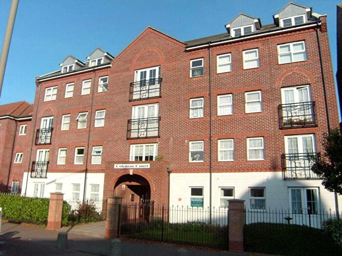 2 Bedroom Property For Sale In Station Road, Clacton-On-Sea, CO15