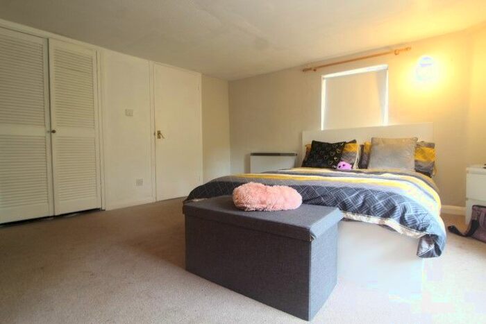 1 Bedroom Flat To Rent In Church Road, Mitcham, CR4