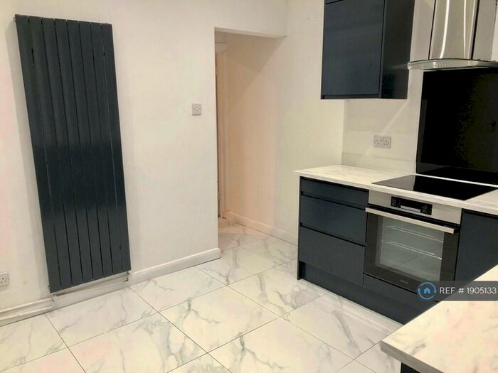 2 Bedroom End Of Terrace House To Rent In Claremont Place, Birmingham, B18