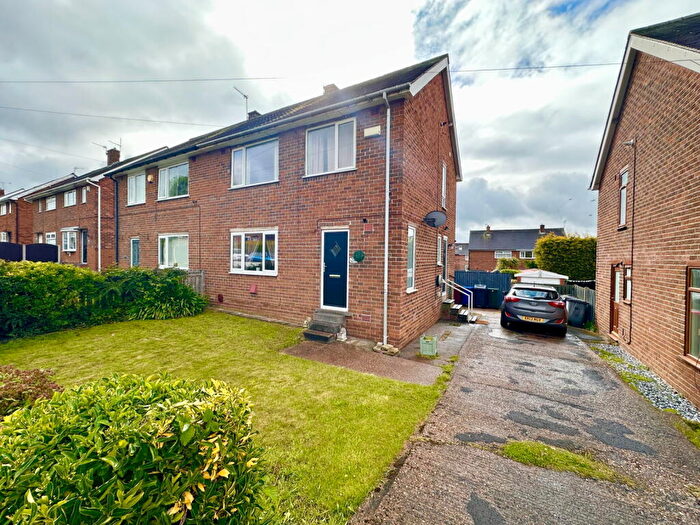 3 Bedroom Semi-Detached House For Sale In Steadfield Road, Hoyland, S74
