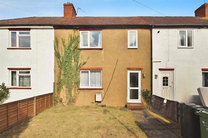 4 Bedroom Terraced House For Sale In Canterbury Road, Guildford, Surrey, GU2