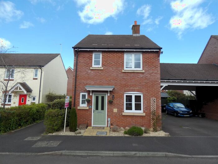 3 Bedroom Detached House For Sale In Primrose Place, Durrington, Salisbury, SP4